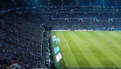 开云平台-新星登场：联盟新秀的成长轨迹分析，新秀联赛