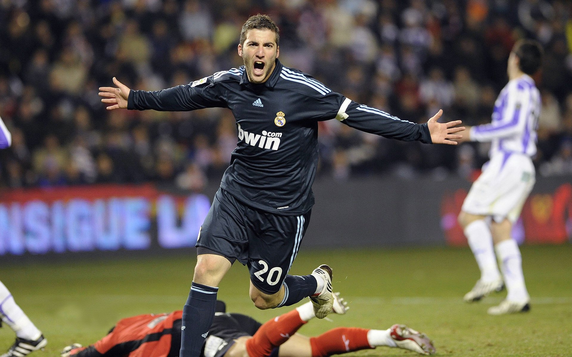 “意甲追分战：冠军争夺战进入冲刺期”，意甲赛程追c77点tv