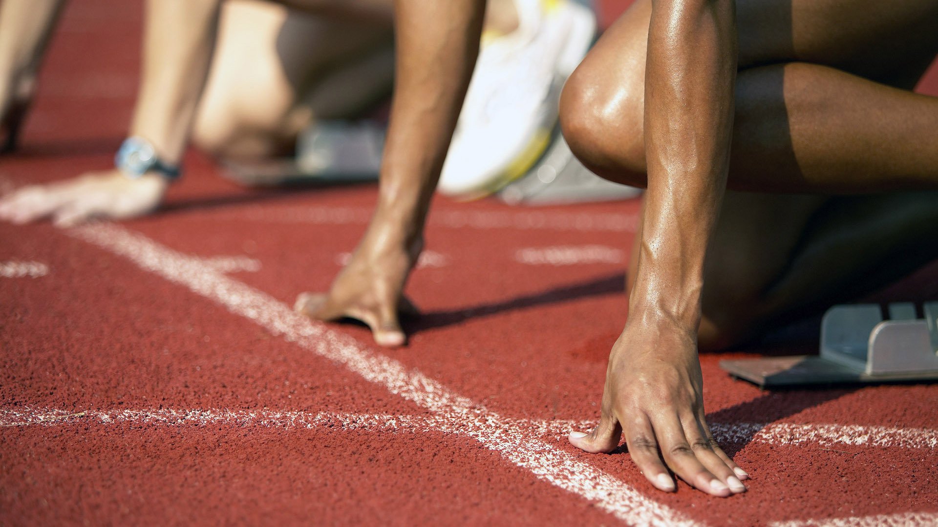 《电竞装备评测：助你成为操作高手》，电竞装置